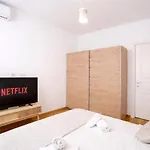 Daire Trastevere - To With - 90mq & 3 Beds
